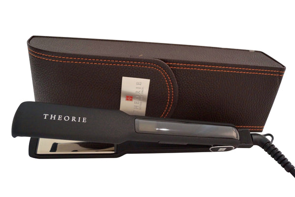 Theorie Saga Classic Titanium Flat Iron Black, 1/2